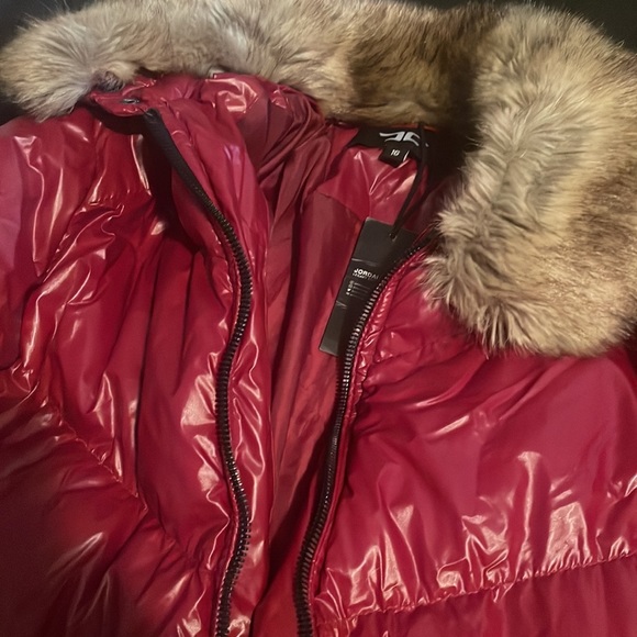 Red Jordan Craig Puffer Jacket - Picture 3 of 4